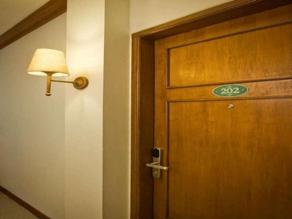 Paniisan Hotel Bandung Exterior foto